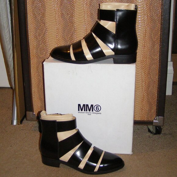 MM6 Maison Martin Margiela Shoes - RARE MM6 Maison Martin Margiela Black and Beige Leather Cage Ankle Boots